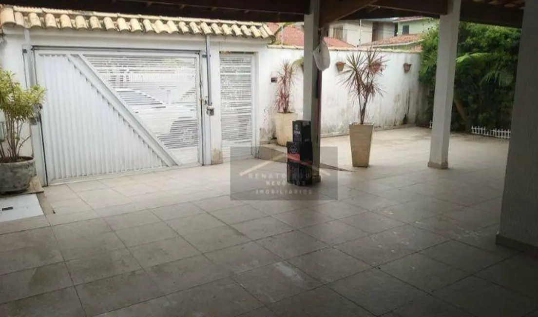 Casa com 3 quartos à venda, 250m2 em Peruibe - SP - imagem 5 Foto 5 de Casa com 3 quartos à venda, 250m2 em Peruibe - SP