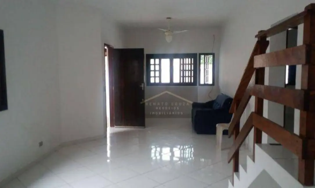 Sobrado com 4 quartos à venda, 250m2 em Peruibe - SP - imagem 8 Foto 8 de Sobrado com 4 quartos à venda, 250m2 em Peruibe - SP