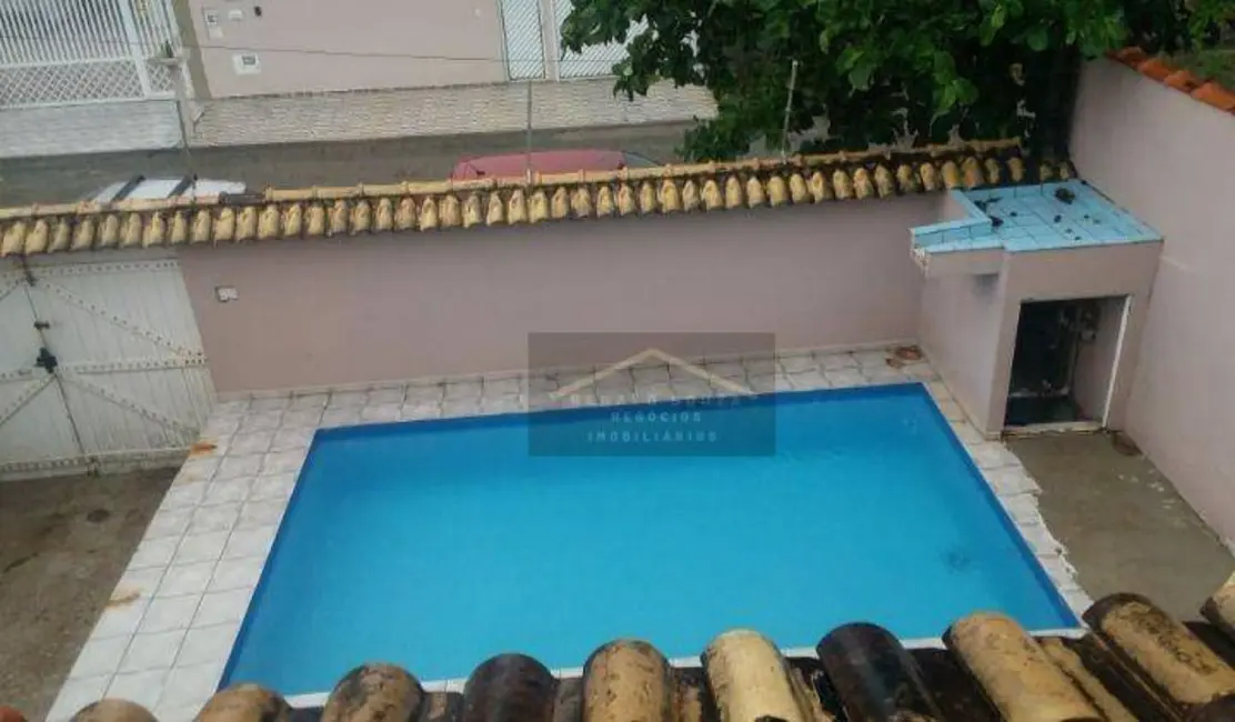 Sobrado com 4 quartos à venda, 250m2 em Peruibe - SP - imagem 5 Foto 5 de Sobrado com 4 quartos à venda, 250m2 em Peruibe - SP