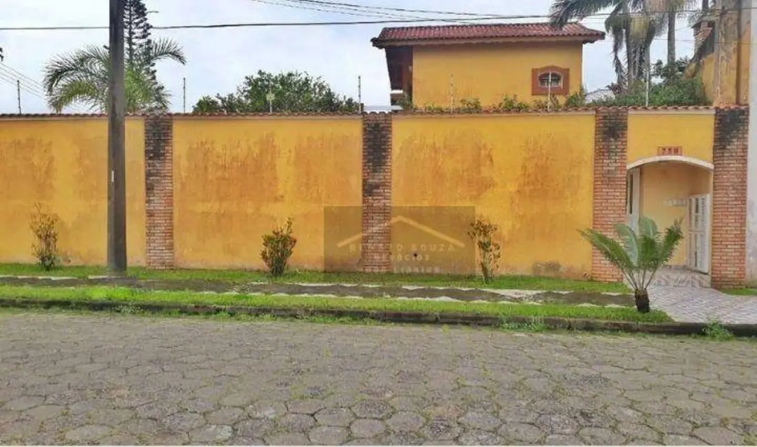 Sobrado com 4 quartos à venda, 500m2 em Peruibe - SP - imagem 8 Foto 8 de Sobrado com 4 quartos à venda, 500m2 em Peruibe - SP