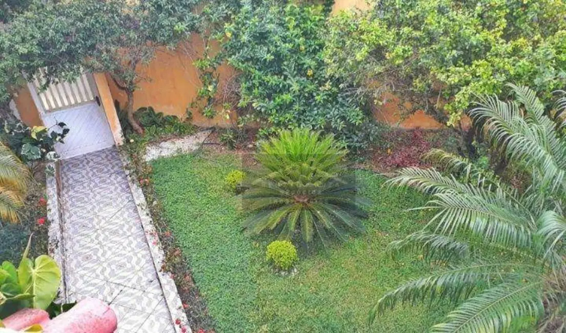 Sobrado com 4 quartos à venda, 500m2 em Peruibe - SP - imagem 5 Foto 5 de Sobrado com 4 quartos à venda, 500m2 em Peruibe - SP