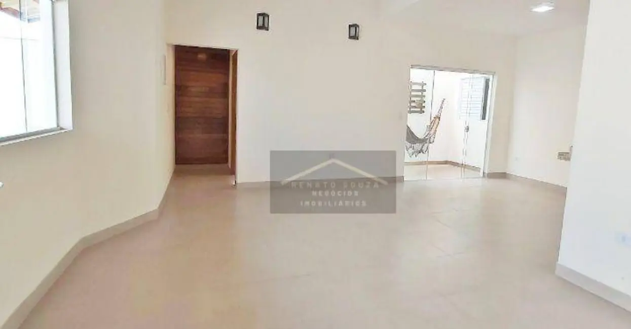 Casa com 3 quartos à venda, 250m2 em Peruibe - SP - imagem 8 Foto 8 de Casa com 3 quartos à venda, 250m2 em Peruibe - SP