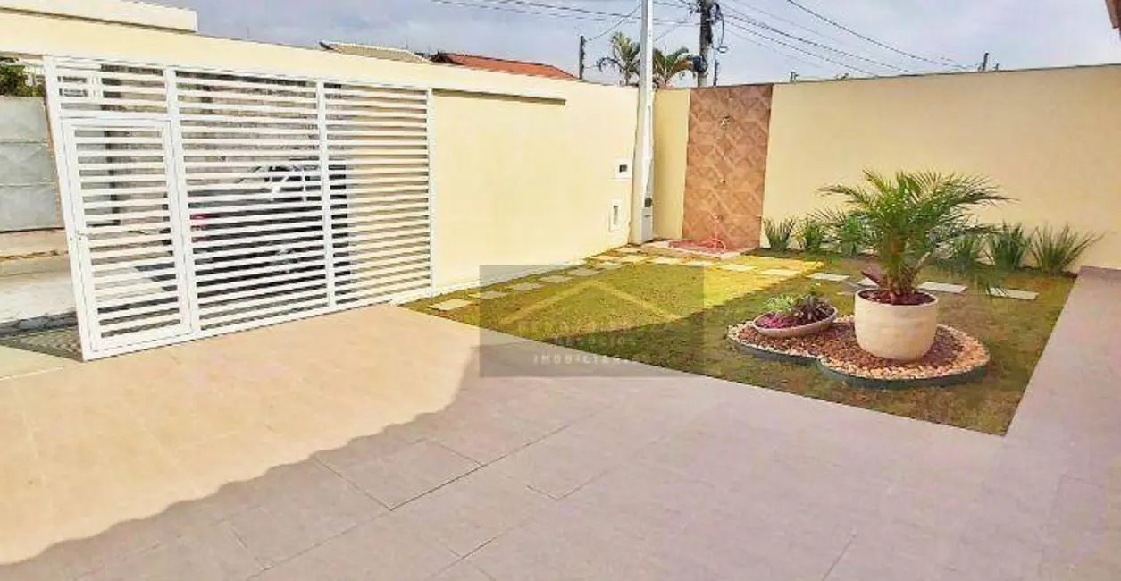 Casa com 3 quartos à venda, 250m2 em Peruibe - SP - imagem 4 Foto 4 de Casa com 3 quartos à venda, 250m2 em Peruibe - SP