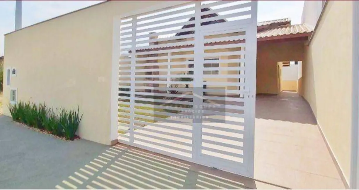 Casa com 3 quartos à venda, 250m2 em Peruibe - SP - imagem 3 Foto 3 de Casa com 3 quartos à venda, 250m2 em Peruibe - SP