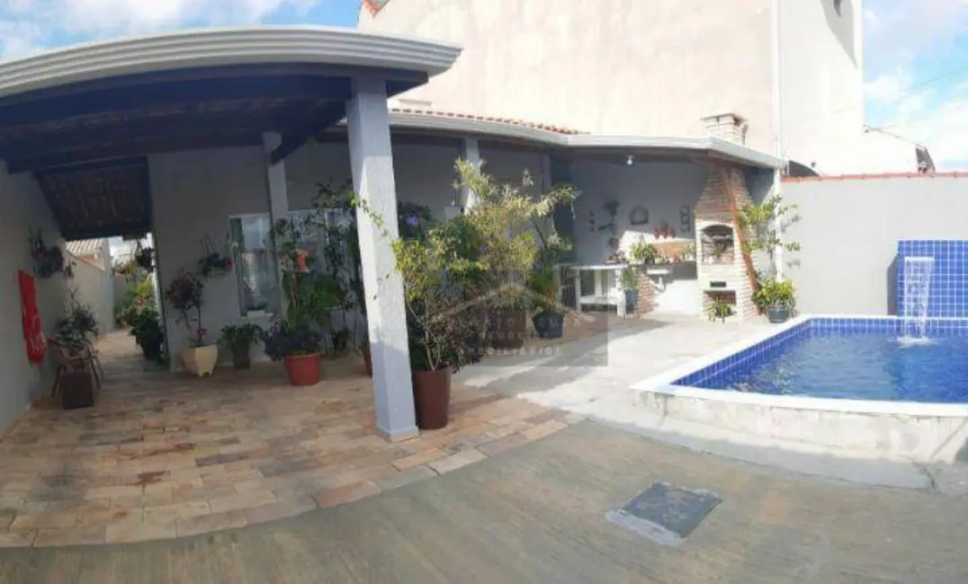 Casa com 2 quartos à venda, 250m2 em Peruibe - SP - imagem 5 Foto 5 de Casa com 2 quartos à venda, 250m2 em Peruibe - SP