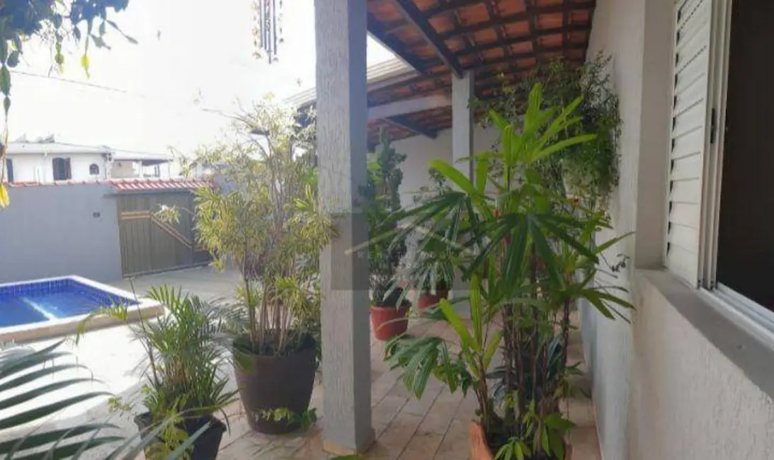 Casa com 2 quartos à venda, 250m2 em Peruibe - SP - imagem 6 Foto 6 de Casa com 2 quartos à venda, 250m2 em Peruibe - SP