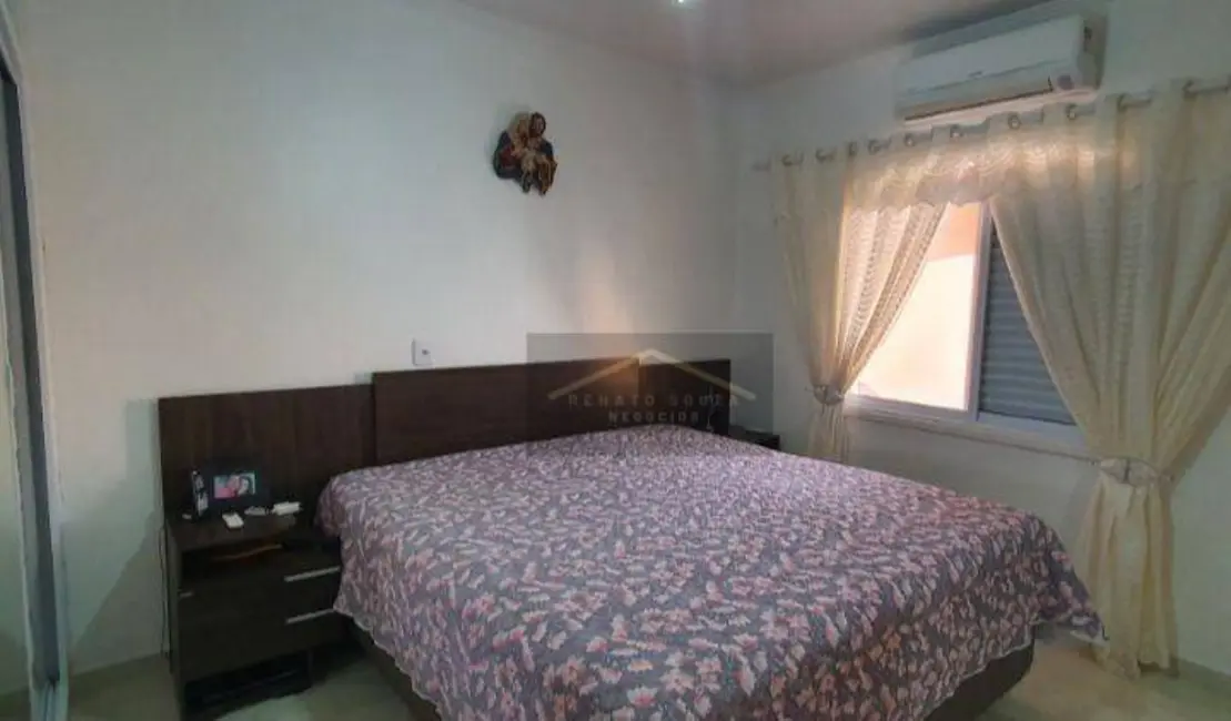 Foto 8 de Casa com 2 quartos à venda, 250m2 em Peruibe - SP