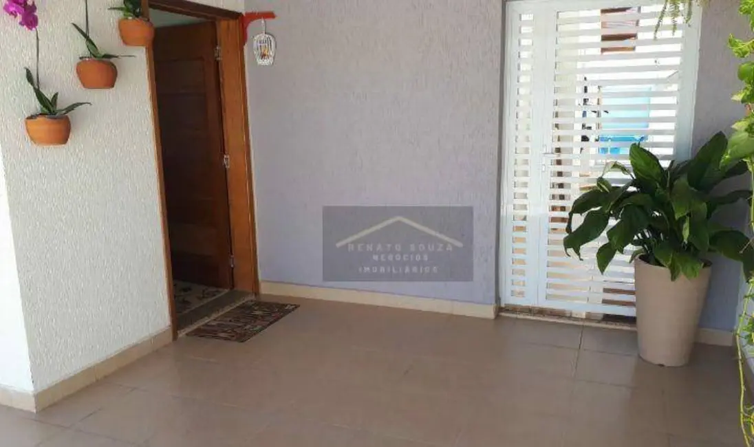 Foto 3 de Casa com 2 quartos à venda, 250m2 em Peruibe - SP