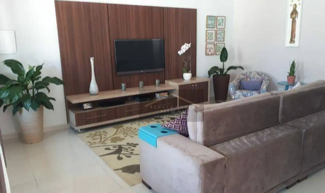 Foto 5 de Casa com 2 quartos à venda, 250m2 em Peruibe - SP