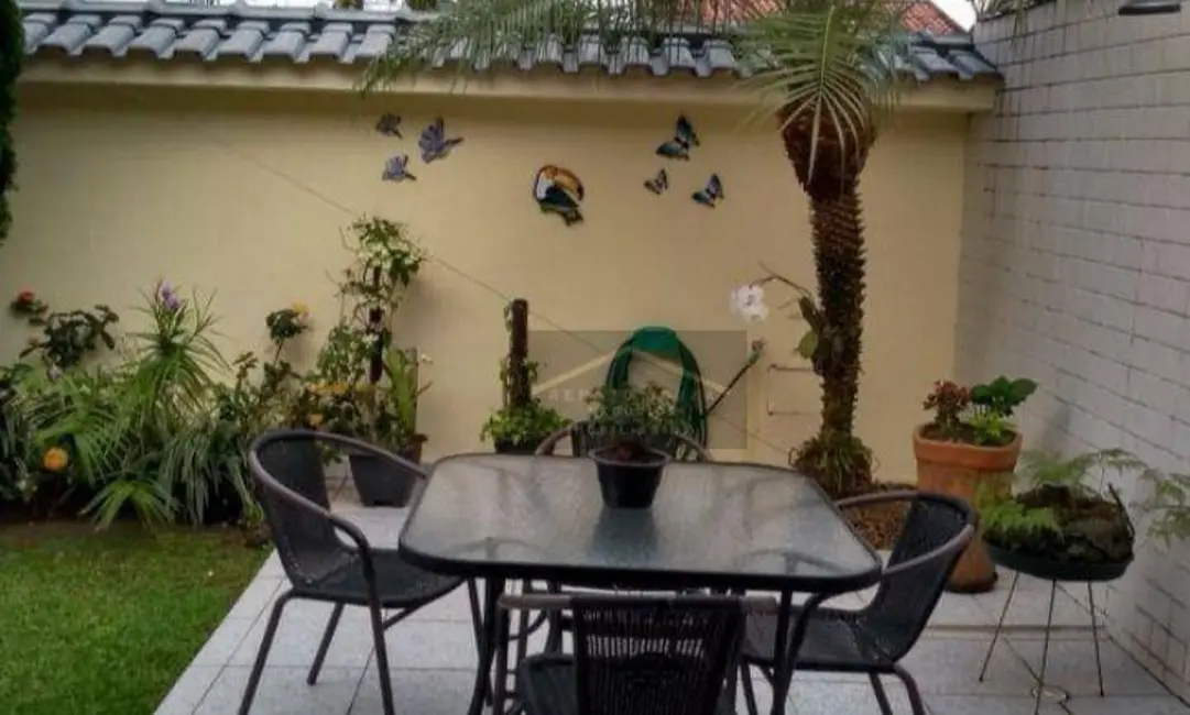 Casa com 3 quartos à venda, 250m2 em Peruibe - SP - imagem 5 Foto 5 de Casa com 3 quartos à venda, 250m2 em Peruibe - SP