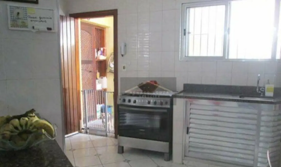 Casa com 3 quartos à venda, 250m2 em Peruibe - SP - imagem 7 Foto 7 de Casa com 3 quartos à venda, 250m2 em Peruibe - SP