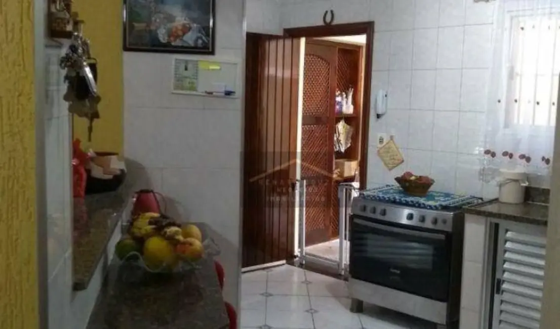 Casa com 3 quartos à venda, 250m2 em Peruibe - SP - imagem 6 Foto 6 de Casa com 3 quartos à venda, 250m2 em Peruibe - SP