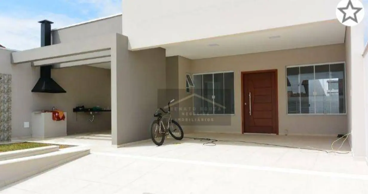 Casa com 3 quartos à venda, 250m2 em Peruibe - SP - imagem 1 Foto 1 de Casa com 3 quartos à venda, 250m2 em Peruibe - SP