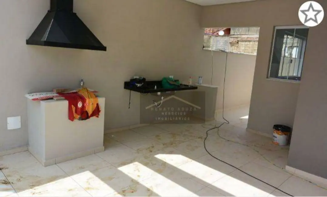 Casa com 3 quartos à venda, 250m2 em Peruibe - SP - imagem 4 Foto 4 de Casa com 3 quartos à venda, 250m2 em Peruibe - SP