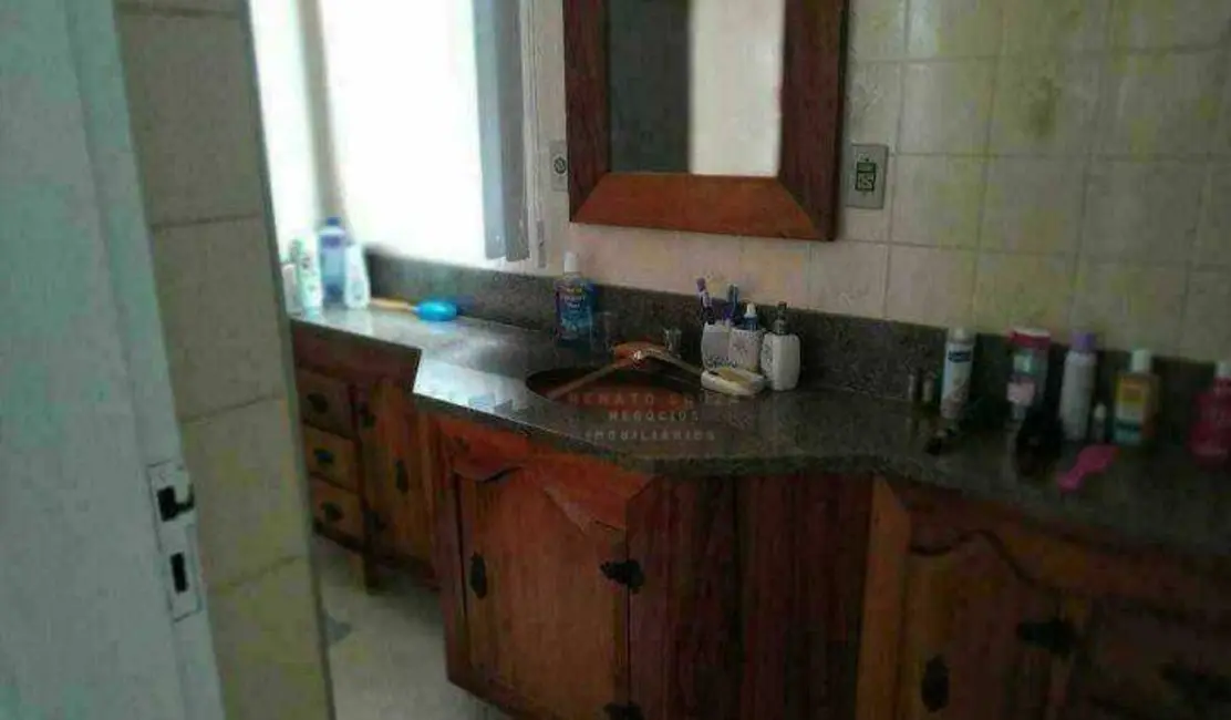 Apartamento com 3 quartos à venda, 132m2 em Peruibe - SP - imagem 8 Foto 8 de Apartamento com 3 quartos à venda, 132m2 em Peruibe - SP