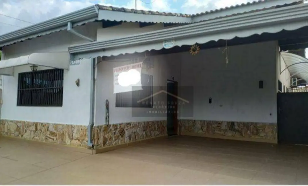 Casa com 3 quartos à venda, 500m2 em Peruibe - SP - imagem 3 Foto 3 de Casa com 3 quartos à venda, 500m2 em Peruibe - SP