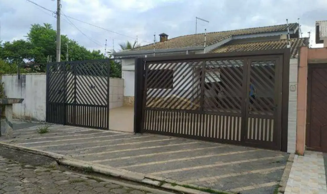 Casa com 3 quartos à venda, 500m2 em Peruibe - SP - imagem 5 Foto 5 de Casa com 3 quartos à venda, 500m2 em Peruibe - SP