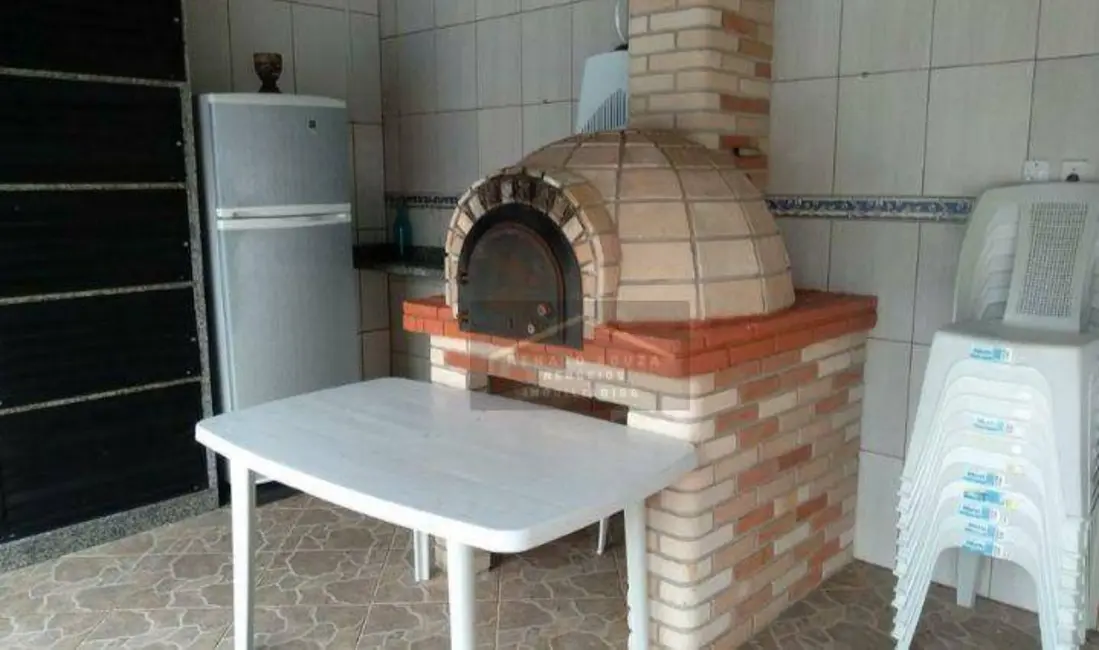 Casa com 3 quartos à venda, 500m2 em Peruibe - SP - imagem 7 Foto 7 de Casa com 3 quartos à venda, 500m2 em Peruibe - SP