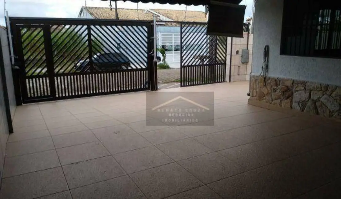 Casa com 3 quartos à venda, 500m2 em Peruibe - SP - imagem 8 Foto 8 de Casa com 3 quartos à venda, 500m2 em Peruibe - SP