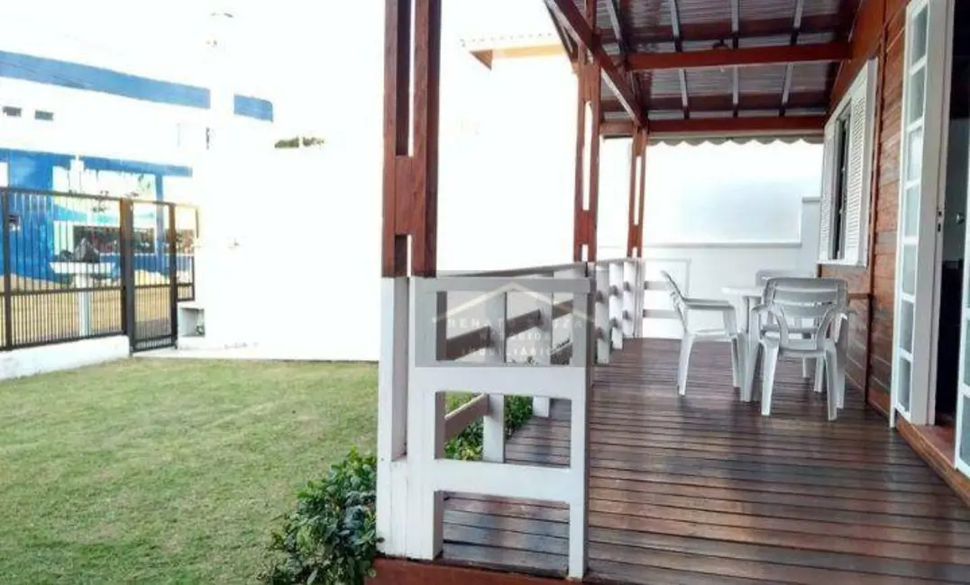 Casa com 5 quartos à venda, 300m2 em Peruibe - SP - imagem 3 Foto 3 de Casa com 5 quartos à venda, 300m2 em Peruibe - SP