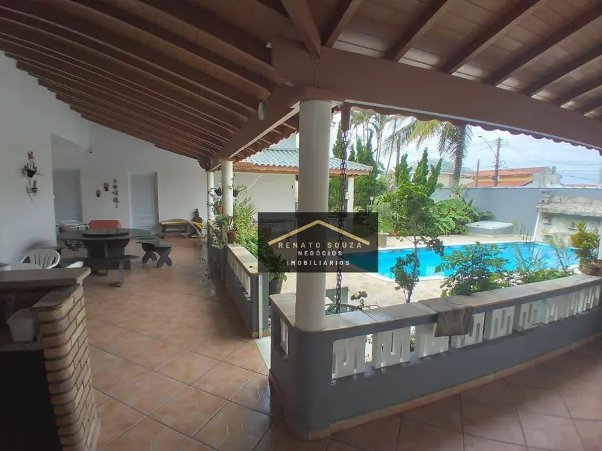 Sobrado com 4 quartos à venda, 500m2 em Peruibe - SP - imagem 7 Foto 7 de Sobrado com 4 quartos à venda, 500m2 em Peruibe - SP