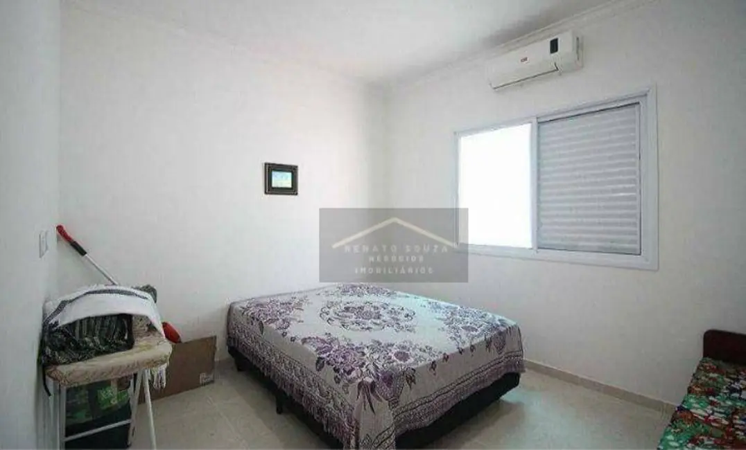 Sobrado com 5 quartos à venda, 250m2 em Peruibe - SP - imagem 9 Foto 9 de Sobrado com 5 quartos à venda, 250m2 em Peruibe - SP