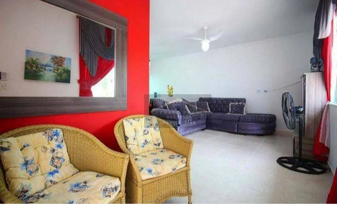 Sobrado com 5 quartos à venda, 250m2 em Peruibe - SP - imagem 5 Foto 5 de Sobrado com 5 quartos à venda, 250m2 em Peruibe - SP