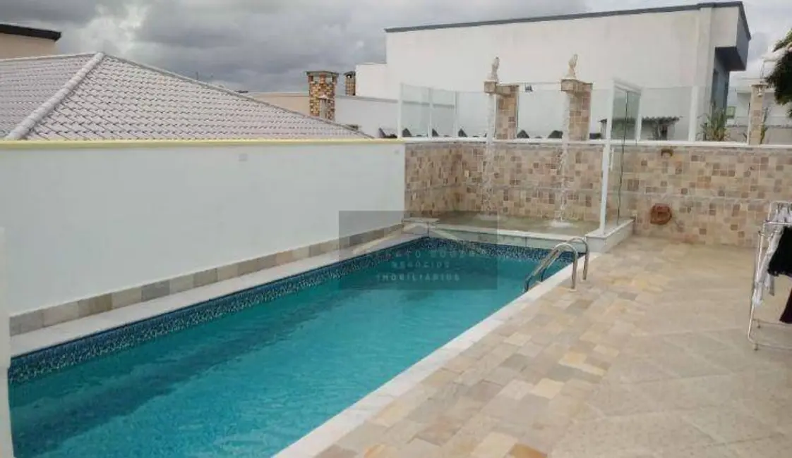 Sobrado com 3 quartos à venda, 328m2 em Peruibe - SP - imagem 3 Foto 3 de Sobrado com 3 quartos à venda, 328m2 em Peruibe - SP