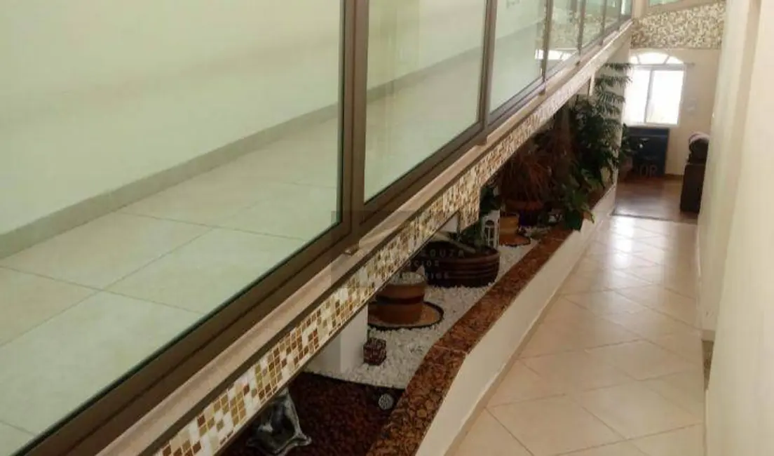 Sobrado com 3 quartos à venda, 328m2 em Peruibe - SP - imagem 9 Foto 9 de Sobrado com 3 quartos à venda, 328m2 em Peruibe - SP