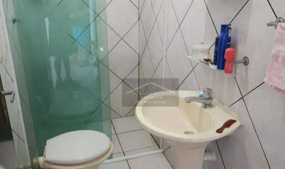 Casa com 2 quartos à venda, 150m2 em Peruibe - SP - imagem 8 Foto 8 de Casa com 2 quartos à venda, 150m2 em Peruibe - SP