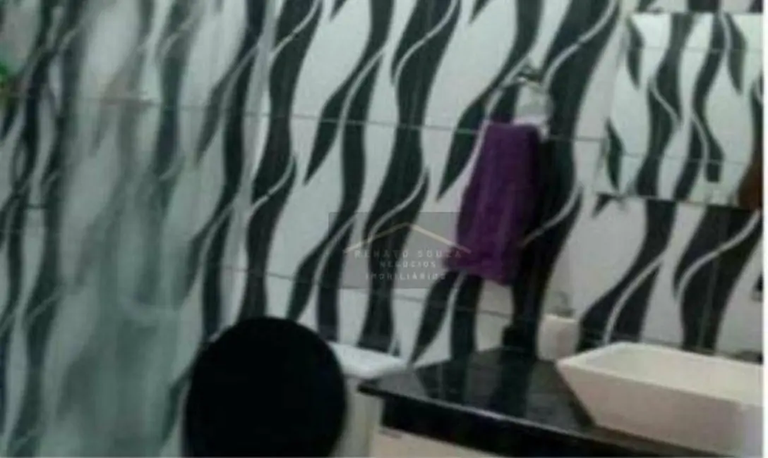 Casa com 3 quartos à venda, 250m2 em Peruibe - SP - imagem 5 Foto 5 de Casa com 3 quartos à venda, 250m2 em Peruibe - SP