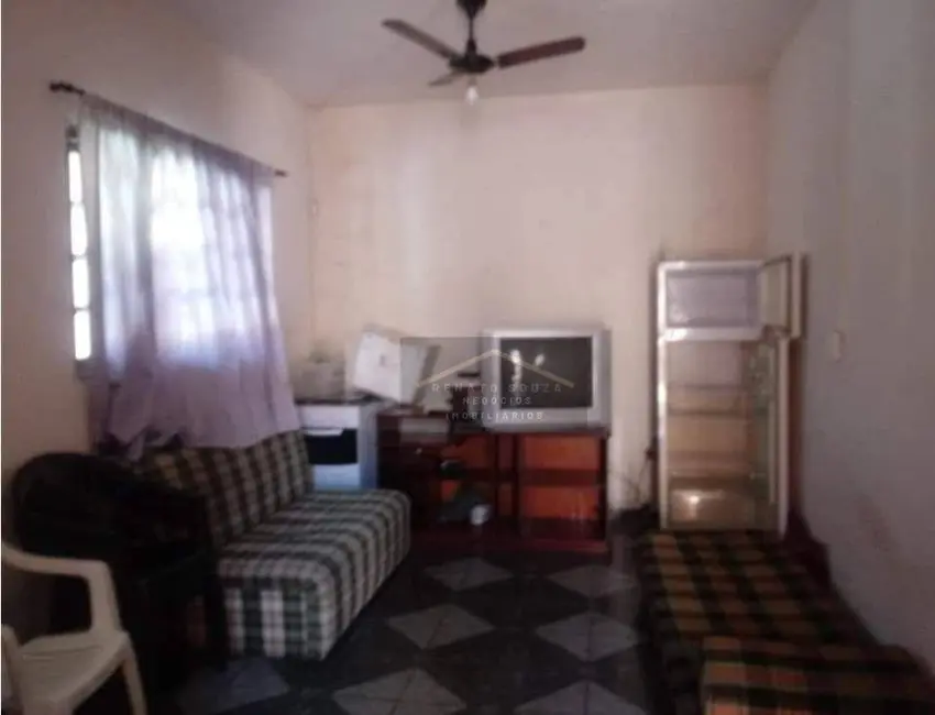 Casa com 2 quartos à venda, 370m2 em Peruibe - SP - imagem 3 Foto 3 de Casa com 2 quartos à venda, 370m2 em Peruibe - SP