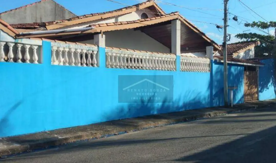 Casa com 3 quartos à venda, 250m2 em Peruibe - SP - imagem 3 Foto 3 de Casa com 3 quartos à venda, 250m2 em Peruibe - SP