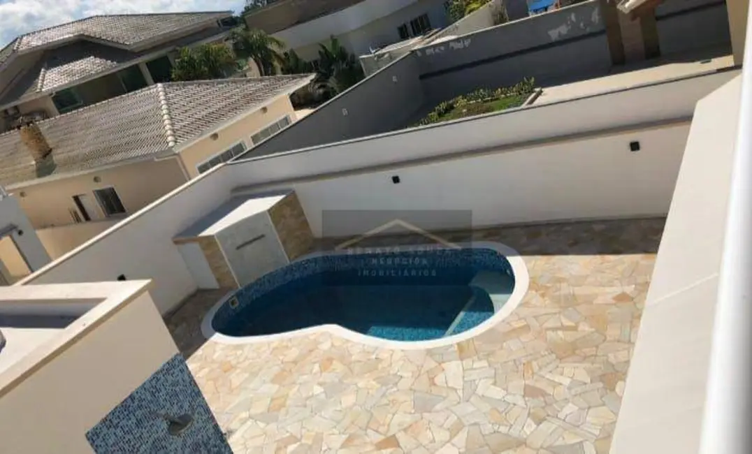 Casa de Condomínio com 4 quartos à venda, 250m2 em Peruibe - SP - imagem 9 Foto 9 de Casa de Condomínio com 4 quartos à venda, 250m2 em Peruibe - SP