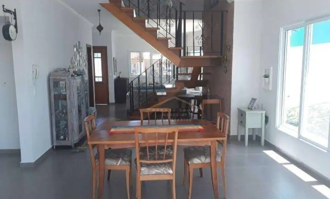 Casa de Condomínio com 3 quartos à venda, 250m2 em Peruibe - SP - imagem 9 Foto 9 de Casa de Condomínio com 3 quartos à venda, 250m2 em Peruibe - SP