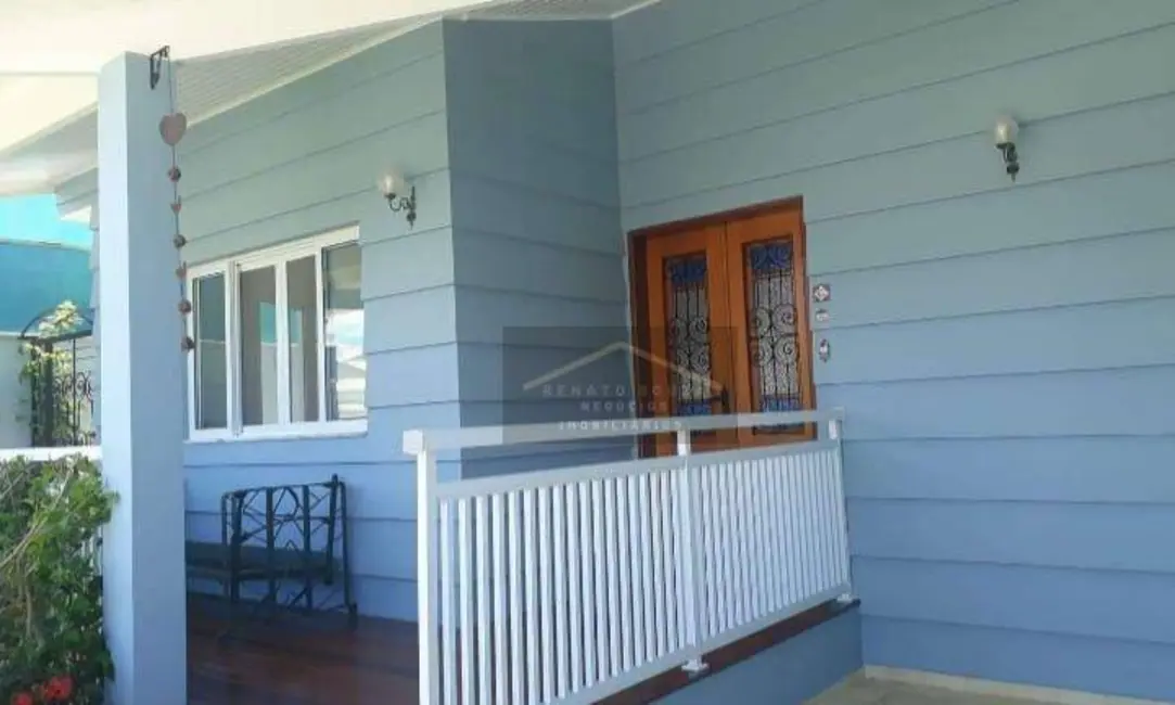 Casa de Condomínio com 3 quartos à venda, 250m2 em Peruibe - SP - imagem 4 Foto 4 de Casa de Condomínio com 3 quartos à venda, 250m2 em Peruibe - SP