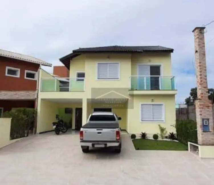 Casa de Condomínio com 4 quartos à venda, 300m2 em Peruibe - SP - imagem 3 Foto 3 de Casa de Condomínio com 4 quartos à venda, 300m2 em Peruibe - SP