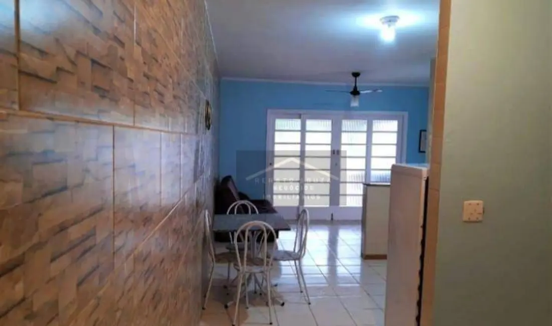 Casa com 3 quartos à venda, 250m2 em Centro, Peruibe - SP - imagem 5 Foto 5 de Casa com 3 quartos à venda, 250m2 em Centro, Peruibe - SP