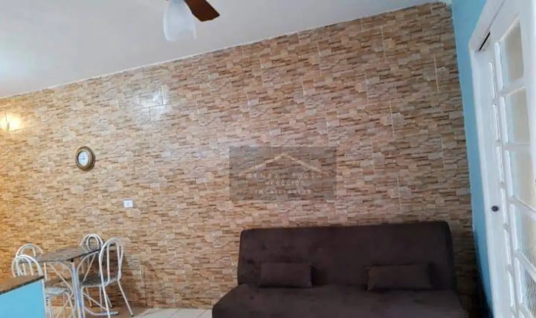 Casa com 3 quartos à venda, 250m2 em Centro, Peruibe - SP - imagem 4 Foto 4 de Casa com 3 quartos à venda, 250m2 em Centro, Peruibe - SP