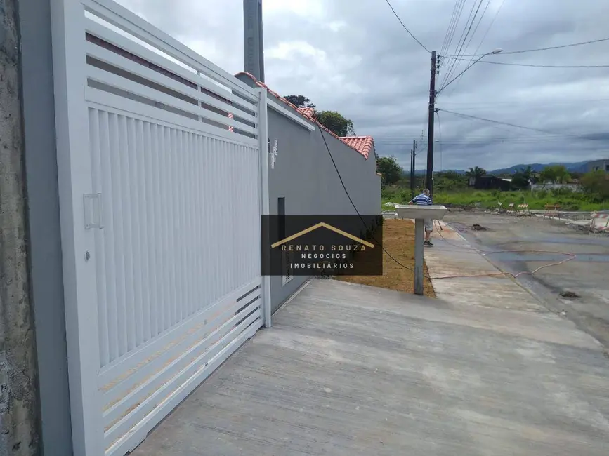 Casa com 2 quartos à venda, 170m2 em Peruibe - SP - imagem 2 Foto 2 de Casa com 2 quartos à venda, 170m2 em Peruibe - SP