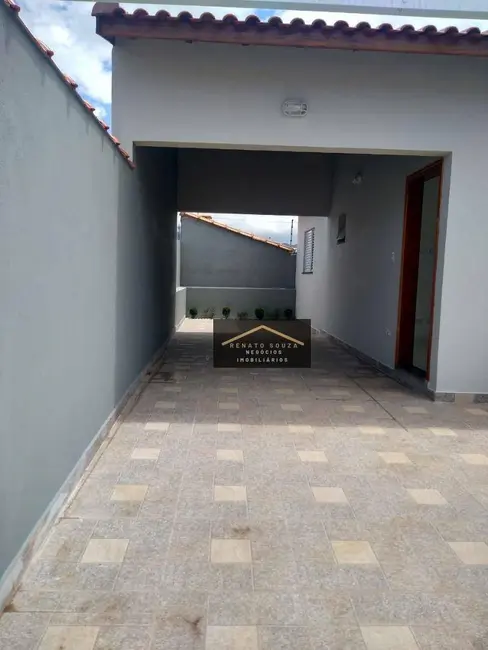 Casa com 2 quartos à venda, 170m2 em Peruibe - SP - imagem 4 Foto 4 de Casa com 2 quartos à venda, 170m2 em Peruibe - SP