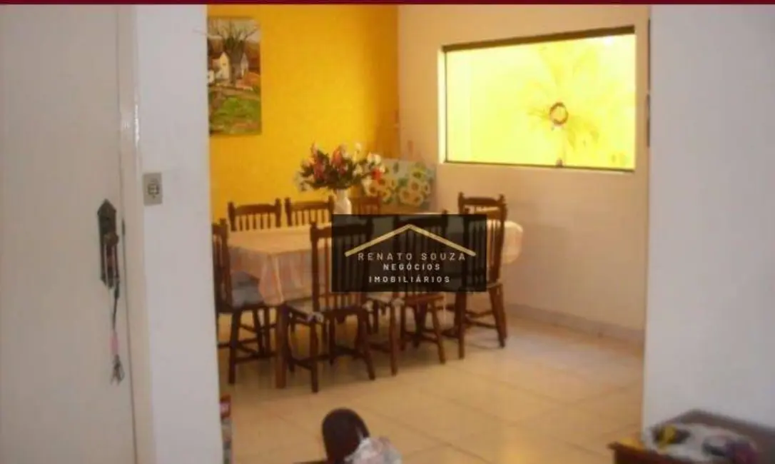 Casa com 3 quartos à venda, 250m2 em Peruibe - SP - imagem 6 Foto 6 de Casa com 3 quartos à venda, 250m2 em Peruibe - SP