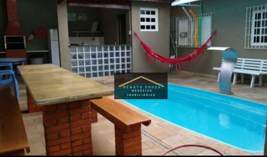 Foto 1 de Casa com 3 quartos à venda, 250m2 em Peruibe - SP