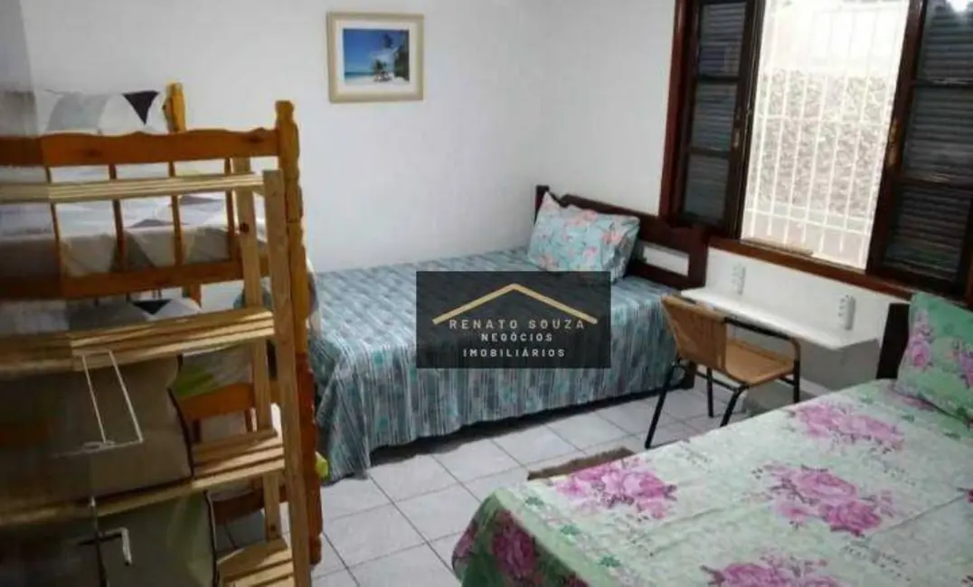 Foto 9 de Casa com 3 quartos à venda, 250m2 em Peruibe - SP