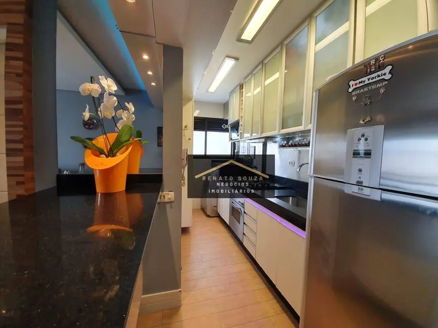 Apartamento com 1 quarto à venda, 44m2 em Moema, São Paulo - SP - imagem 2 Foto 2 de Apartamento com 1 quarto à venda, 44m2 em Moema, São Paulo - SP