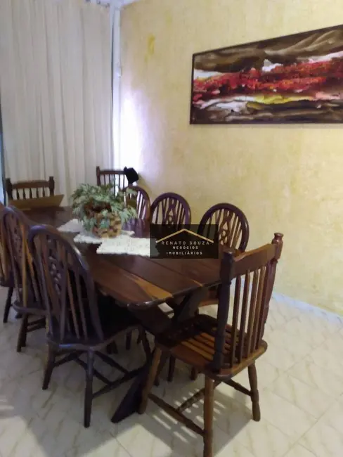 Sobrado com 4 quartos à venda, 337m2 em Peruibe - SP - imagem 9 Foto 9 de Sobrado com 4 quartos à venda, 337m2 em Peruibe - SP