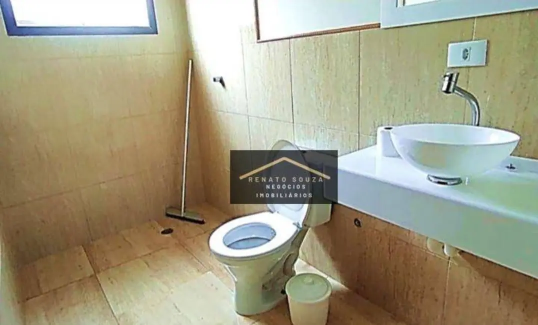 Casa com 3 quartos à venda, 300m2 em Peruibe - SP - imagem 8 Foto 8 de Casa com 3 quartos à venda, 300m2 em Peruibe - SP