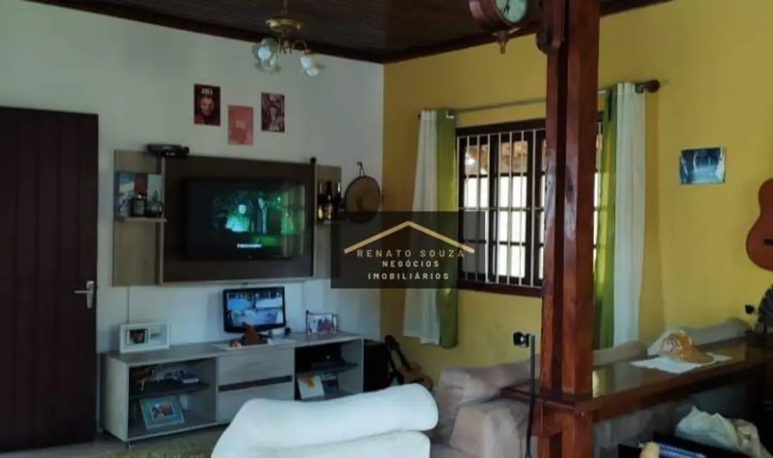 Casa com 4 quartos à venda, 250m2 em Peruibe - SP - imagem 6 Foto 6 de Casa com 4 quartos à venda, 250m2 em Peruibe - SP