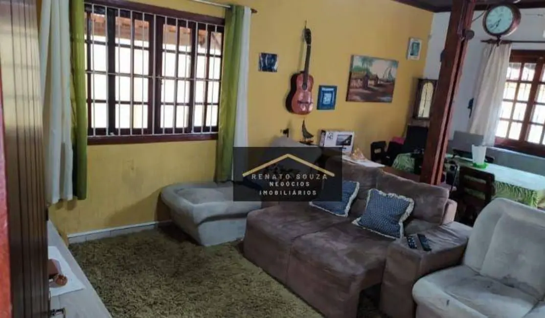 Casa com 4 quartos à venda, 250m2 em Peruibe - SP - imagem 4 Foto 4 de Casa com 4 quartos à venda, 250m2 em Peruibe - SP