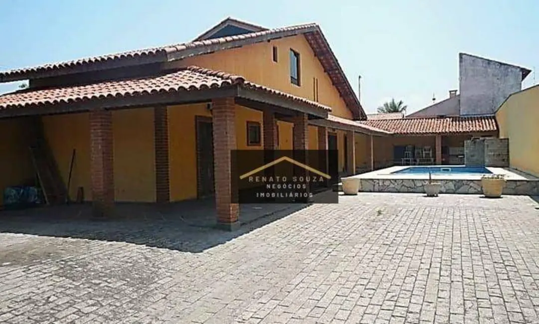 Foto 1 de Sobrado com 3 quartos à venda, 250m2 em Peruibe - SP